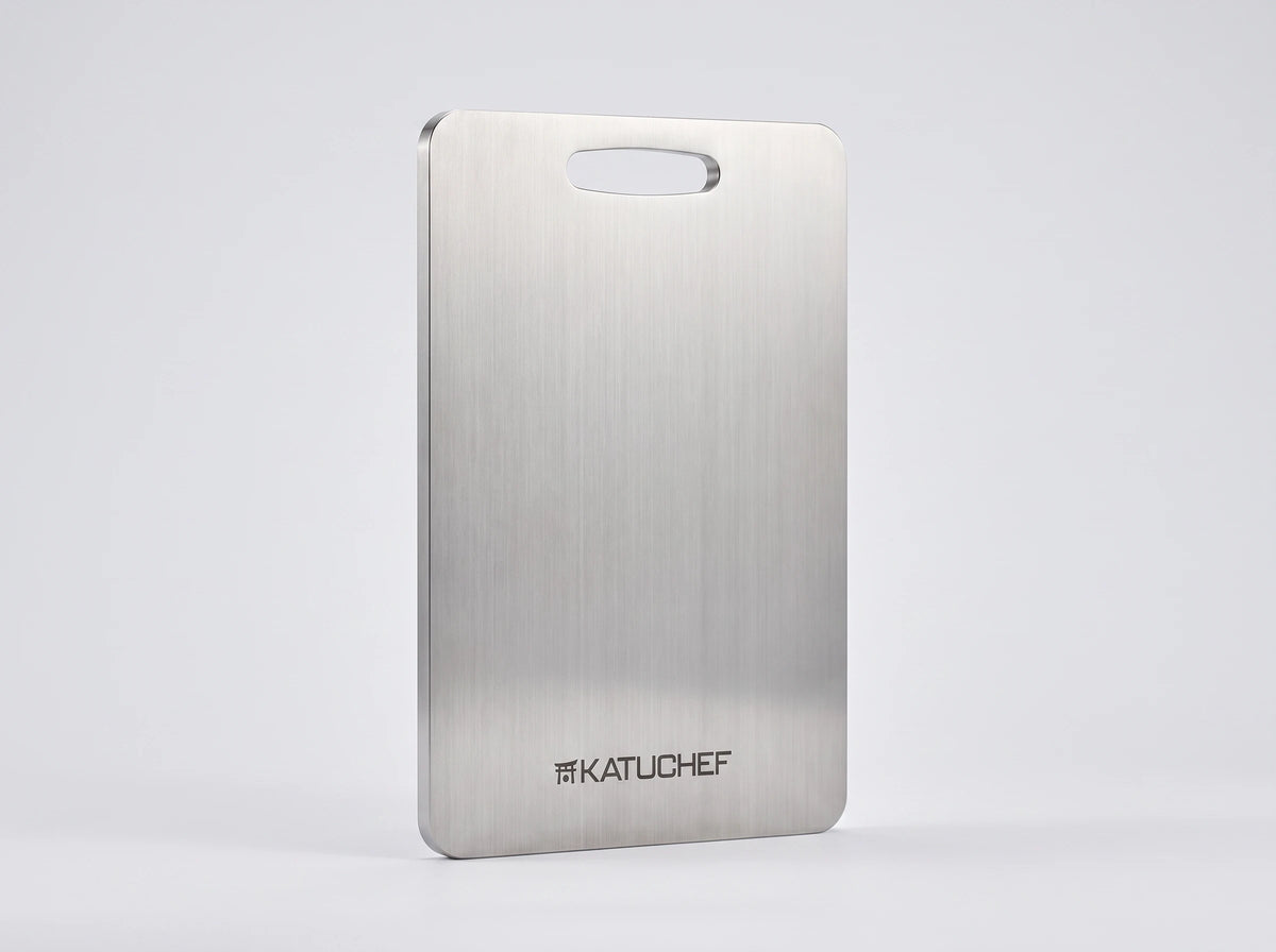 Katuchef titanium cutting board, front view